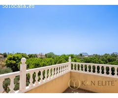 Impresionante Villa en San Vicente del Raspeig