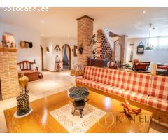 Impresionante Villa en San Vicente del Raspeig