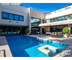 Villa de Lujo en Alicante Golf