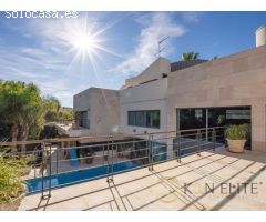 Villa de Lujo en Alicante Golf