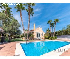 Espectacular Chalet en la Exclusiva Urbanización La Huerta, en Mutxamel