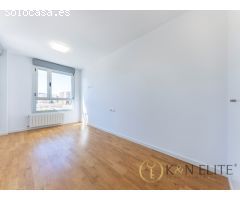 Exclusivo Piso en la Prestigiosa Urbanización Vintalia, Playa San Juan