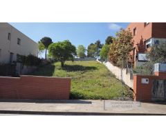 SOLAR EN PARCELA A 4 VIENTOS EN EL CASTELLET