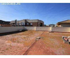 Vivienda ático de esquina, 3 dormitorios, terraza, 200 m2 mas bajo de 200 m2, La