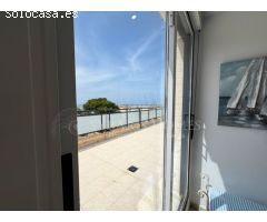 UN ATICO CON VISTA AL MAR PERFECTO PARA TUS VACACIONES DENIA
