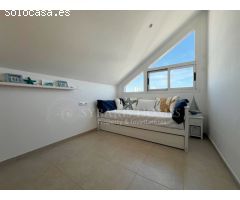 UN ATICO CON VISTA AL MAR PERFECTO PARA TUS VACACIONES DENIA