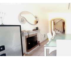 CHALET EN BUENA UBICACIÓN
