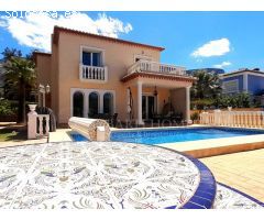 CHALET EN BUENA UBICACIÓN