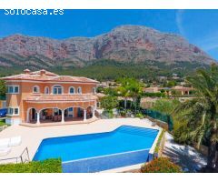 MARAVILLOSO CHALET DE LUJO EN MONTGO JAVEA