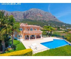 MARAVILLOSO CHALET DE LUJO EN MONTGO JAVEA