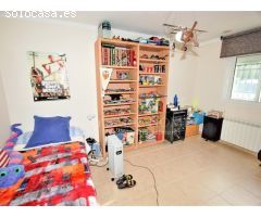 CHALET CON VISTA AL MAR Y AL MONTGO