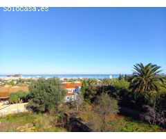 CHALET CON VISTA AL MAR Y AL MONTGO