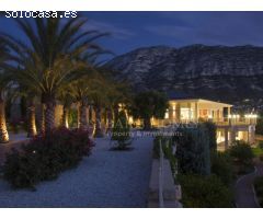 VILLA DE LUJO CON VISTAS AL MAR EN DENIA