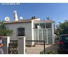 ENCANTADOR CHALET EN LAS ROTAS