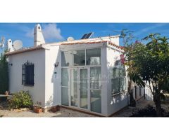 ENCANTADOR CHALET EN LAS ROTAS
