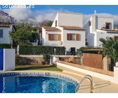 ENCANTADOR CHALET EN LAS ROTAS