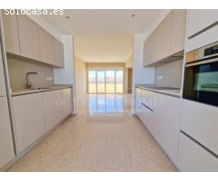 APARTAMENTO REFORMADO DE 2 DORMITORIOS CON VISTAS AL MAR