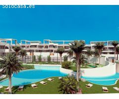 Bungalows de lujo con 2 habitaciones y 2 baños en Torrevieja. Vistas a La Laguna