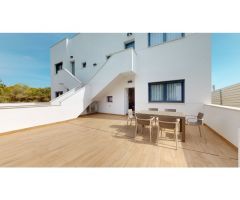 Bungalows de lujo con 2 habitaciones y 2 baños en Torrevieja. Vistas a La Laguna