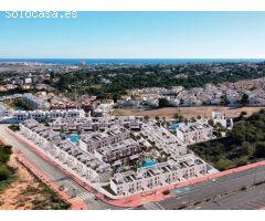 Bungalows de lujo con 2 habitaciones y 2 baños en Torrevieja. Vistas a La Laguna