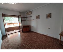 Piso céntrico muy luminoso