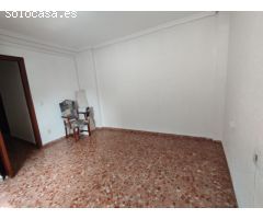 Piso céntrico muy luminoso