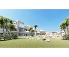 Ático con solárium privado, terrazas y piscinas en Finestrat