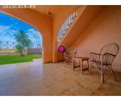 Chalet pareado en venta en la playa de Denia en primerísima línea!