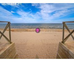 Chalet pareado en venta en la playa de Denia en primerísima línea!