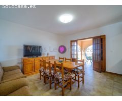 Chalet pareado en venta en la playa de Denia en primerísima línea!