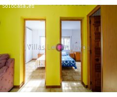 Chalet pareado en venta en la playa de Denia en primerísima línea!
