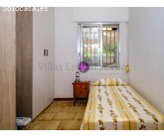 Chalet pareado en venta en la playa de Denia en primerísima línea!