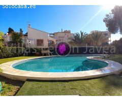 Bonito adosado en alquiler en Javea - Costa Blanca