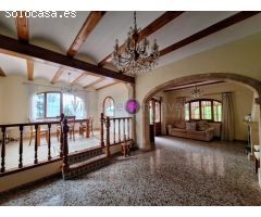 Chalet rústico en las faldas del Montgó en Jávea para el alquiler anual
