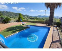 CASA DE 300 M2, CON PISCINA Y VISTAS A MAR