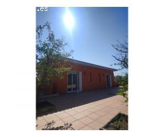 CASA DE 300 M2, CON PISCINA Y VISTAS A MAR