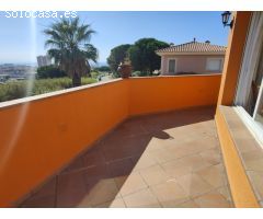 CASA DE 300 M2, CON PISCINA Y VISTAS A MAR