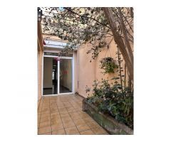 CASA DE PUEBLO CON PATIO EN CALLE IGLESIA