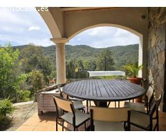 Casa con terreno de 5,000 m2, vistas espectaculares a la naturaleza. COSTA BRAVA