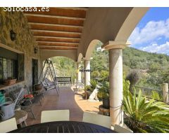 Casa con terreno de 5,000 m2, vistas espectaculares a la naturaleza. COSTA BRAVA