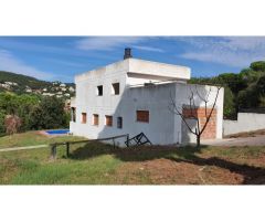 Oportunidad, casa por terminar con piscina en Calonge, COSTA BRAVA