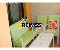Chalet adosado A ESCASOS METROS DE LA PLAYA con piscina, jardín y garaje