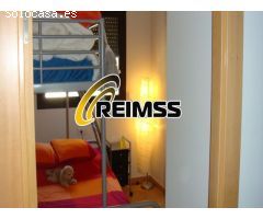 Chalet adosado A ESCASOS METROS DE LA PLAYA con piscina, jardín y garaje