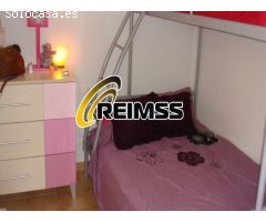 Chalet adosado A ESCASOS METROS DE LA PLAYA con piscina, jardín y garaje