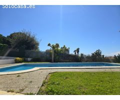 Villa en ubicación inmejorable con vistas al mar, 500 metros de la playa