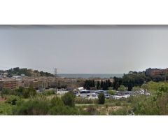 ATENCION INVERSIONISTAS! Solar de 830 m2 con vistas al mar en núcleo urbano de