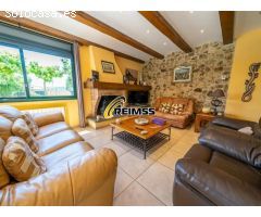 Hermosa casa de 5 habitaciones con Licencia Turística , en Urbanización Condado