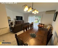 Casa adosada en venta en el centro de Caldes de Malavella