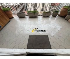 Exclusivo Piso en Venta en Calle de Marina, 49: Tu Hogar Ideal Junto al Mar