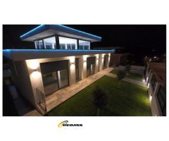 ¡Gran oportunidad! Casa nueva con piscina de agua salada en Vidreres por el